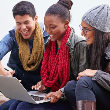 students-with-laptop